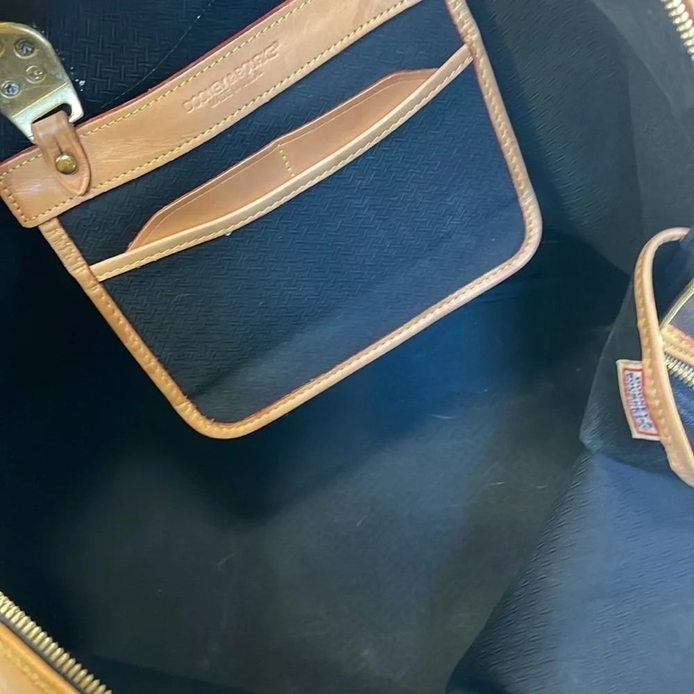 Dooney & Bourke authentic black
